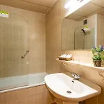 Отель Pey 2*