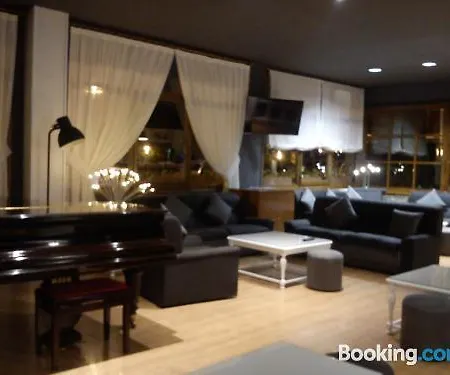 Pey Hotel 2*